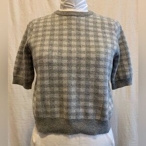 Grey Short Sleeve Knit Sweater Top Soft Textured Casual Layer